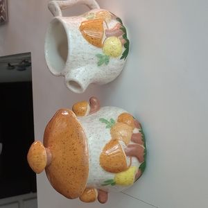 Vintage mushroom cream & sugar set